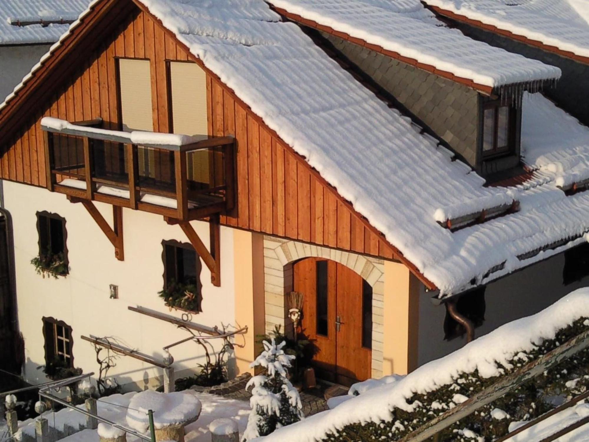 Quaint Farmhouse In Langenbach Near The Lake Exteriör bild