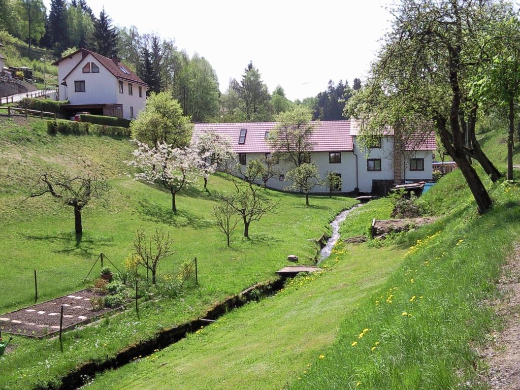 Quaint Farmhouse In Langenbach Near The Lake Exteriör bild